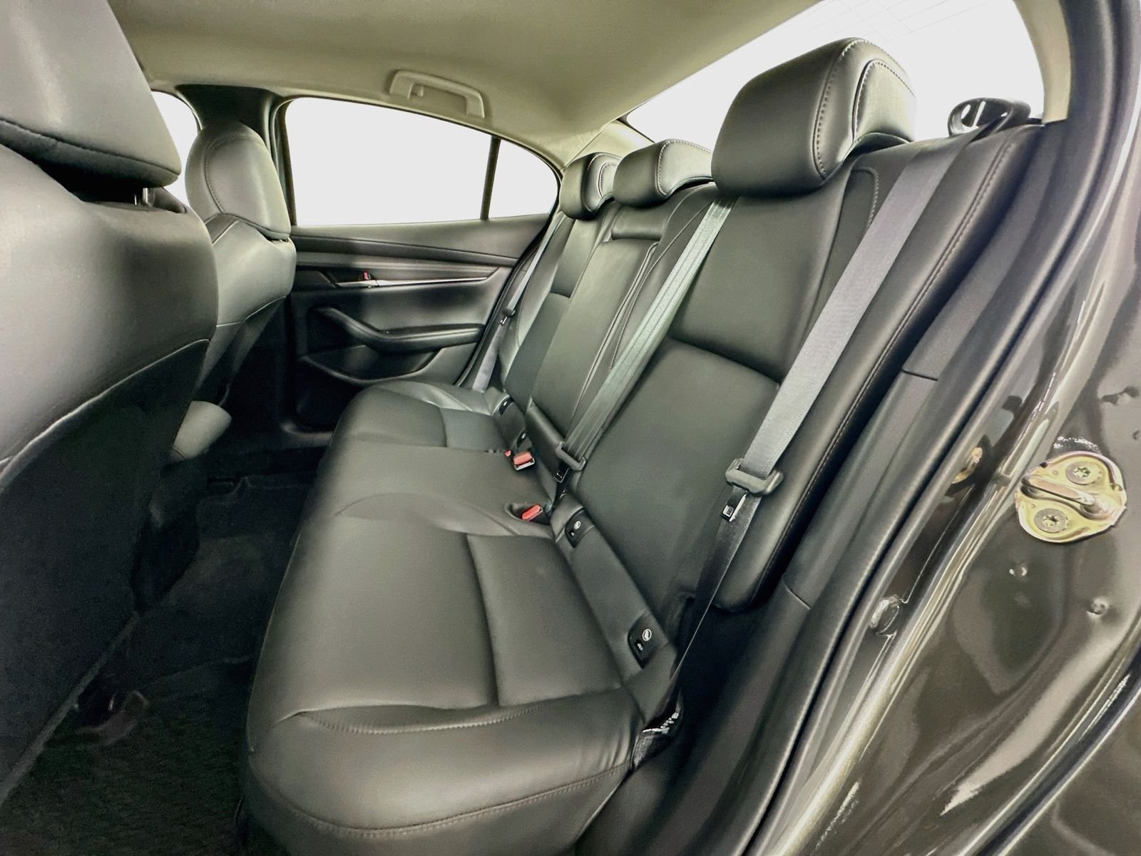 Used 2025 Machine Gray Metallic Mazda 2.5 S Select Sport image 23