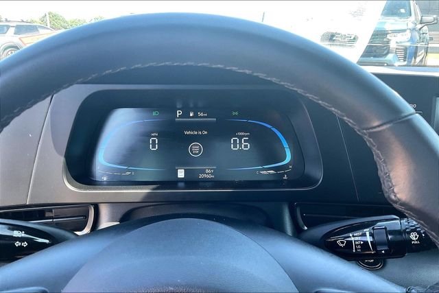 Used 2025 Black Hyundai SEL Sport image 17