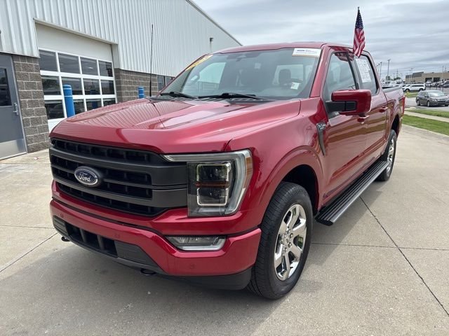 Used 2023 Red Ford Lariat image 4