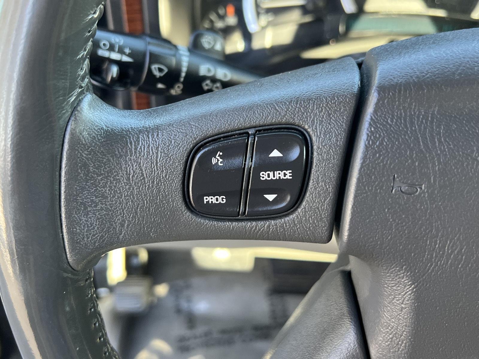 2004 Cadillac Escalade Base - Photo 28