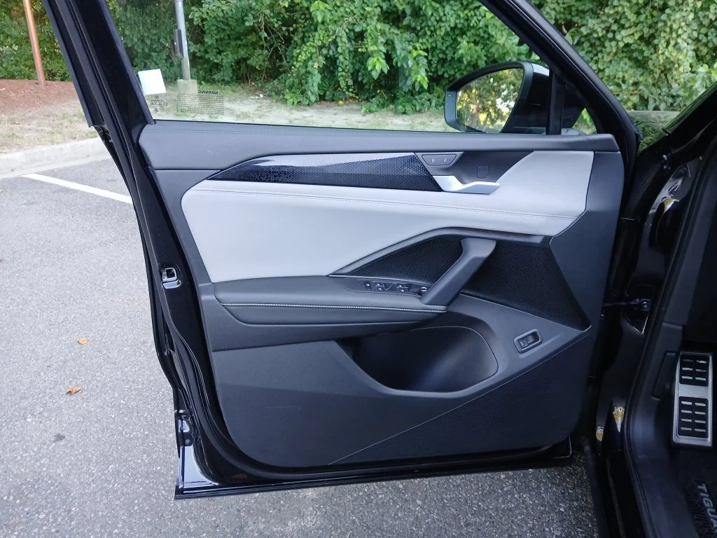 Used 2026 Black Volkswagen SE R-Line Black image 11