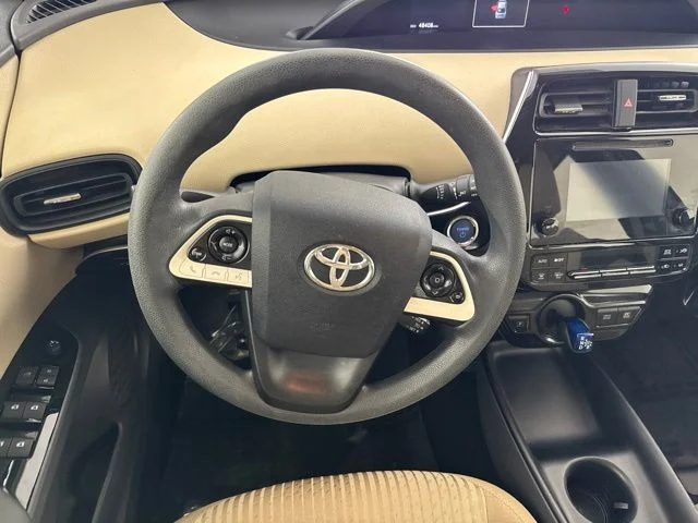 Used 2016  Toyota Two image 28