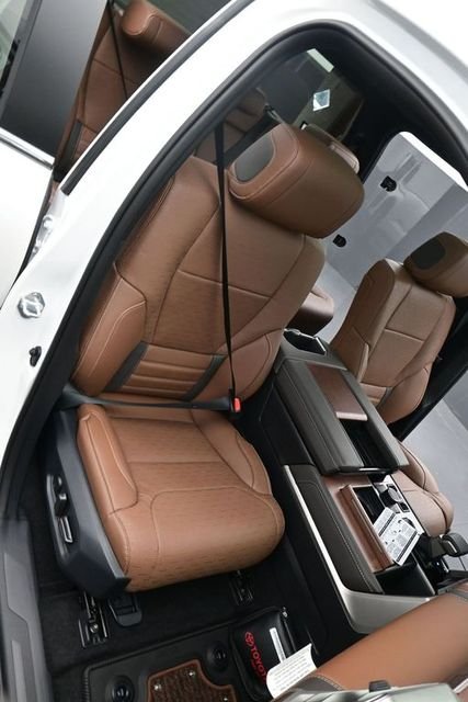 New 2026 Wind Chill Pearl Toyota 1794 Edition image 16