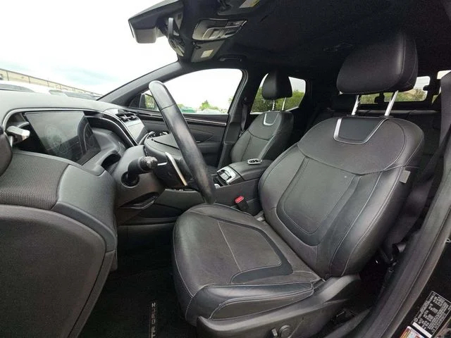 Used 2023 Black Hyundai Limited image 3