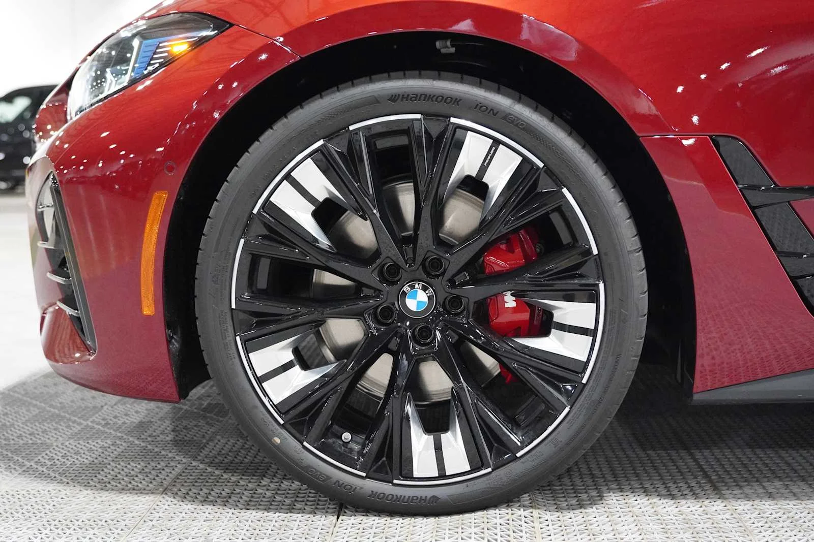 New 2026 Vegas Red Metallic BMW M440i xDrive image 8
