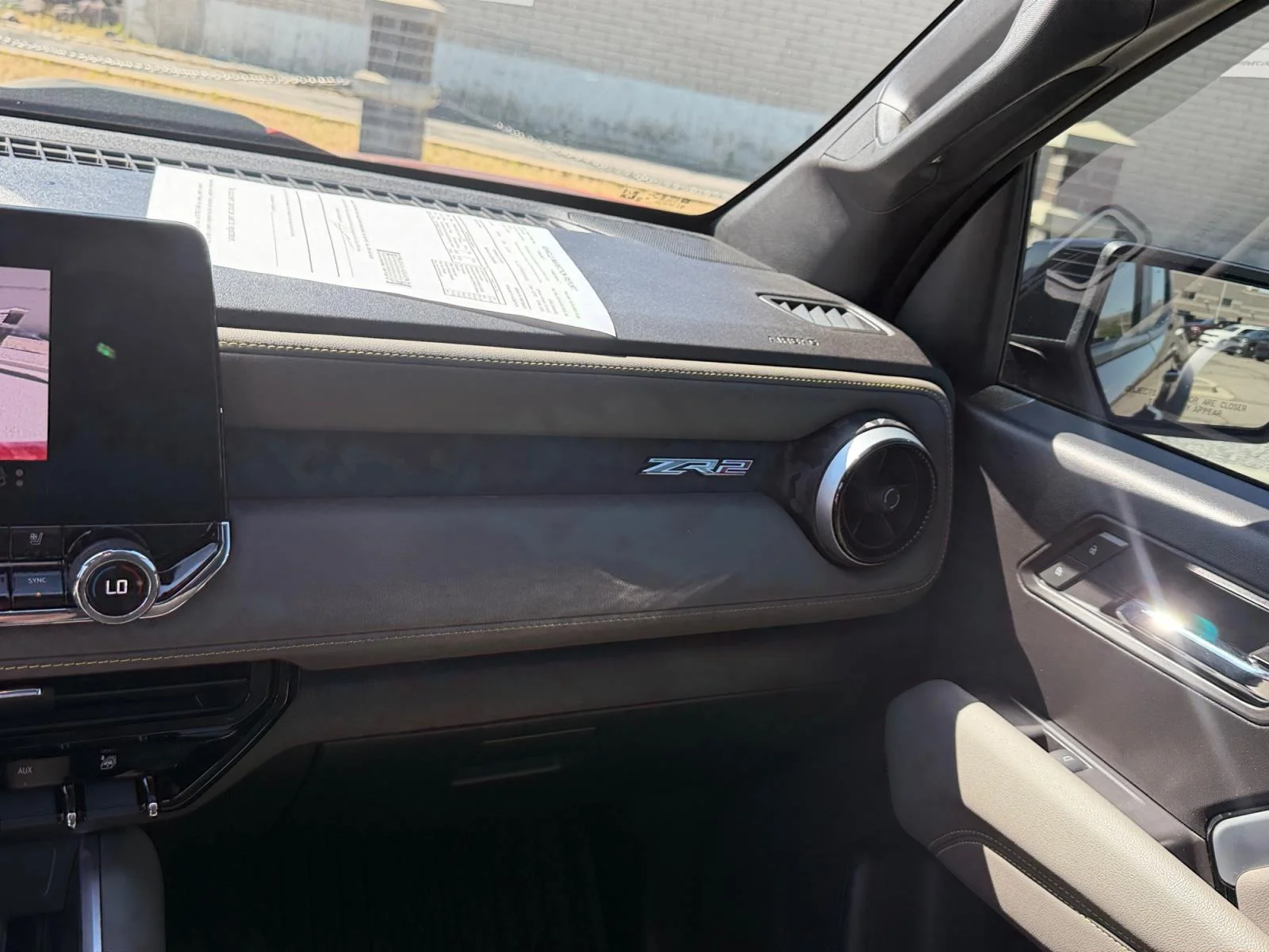 2024 Chevrolet Colorado ZR2 - Photo 24