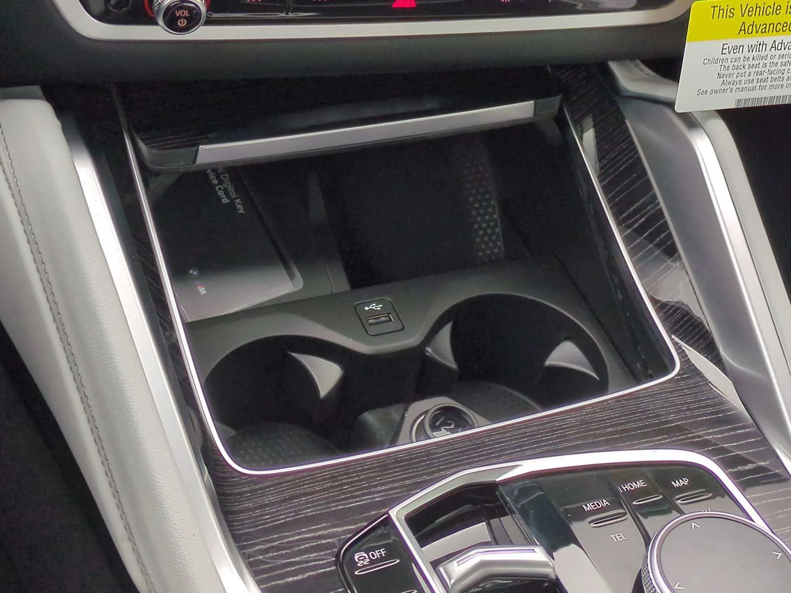 New 2026 Black Sapphire Metallic BMW xDrive40i image 33