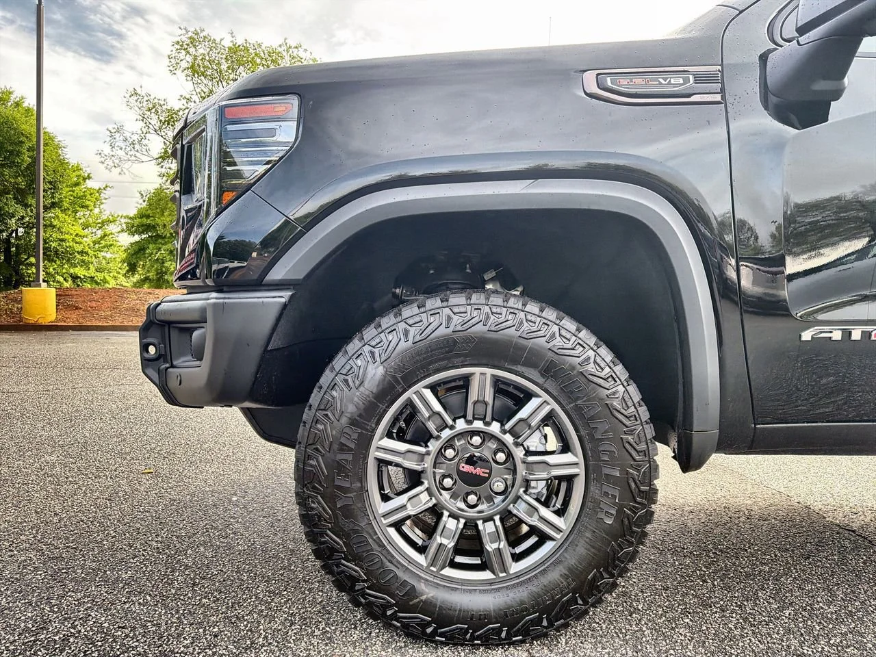 New 2026 Onyx Black GMC AT4X image 28