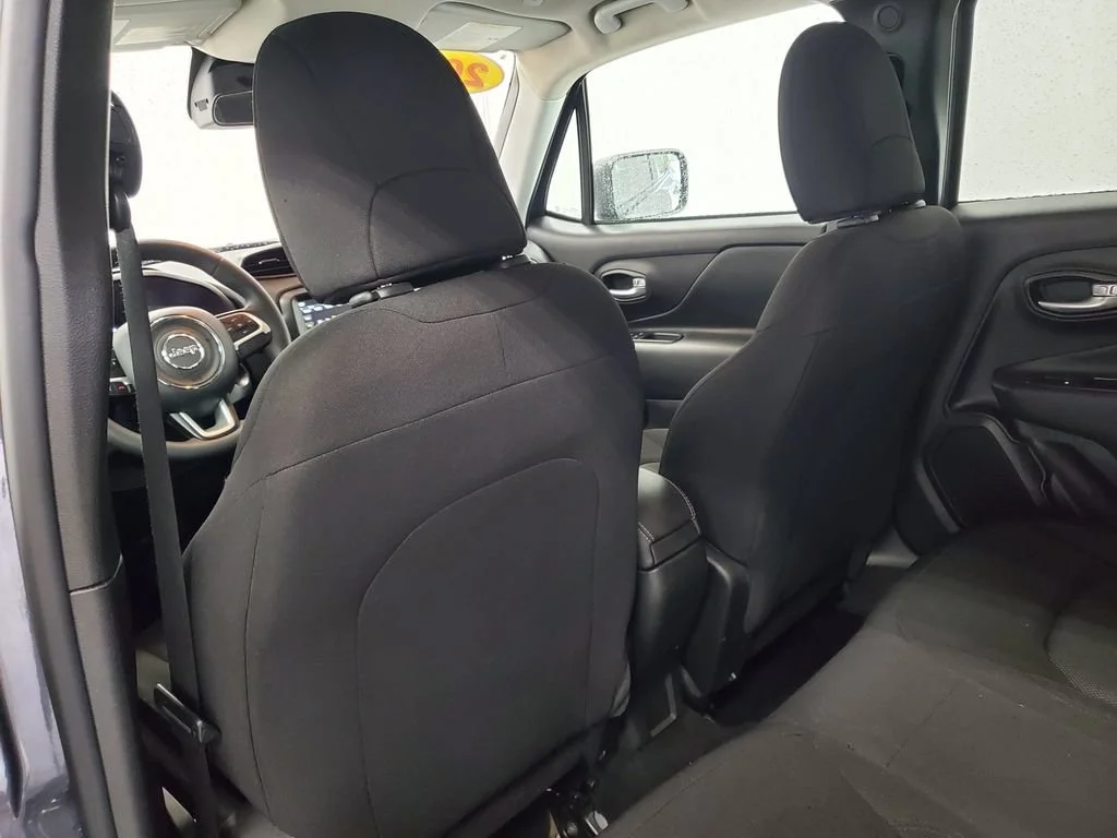 2023 Jeep Renegade Latitude - Photo 26