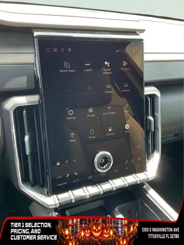 New 2026 Glacier White Tricoat GMC Elevation image 37