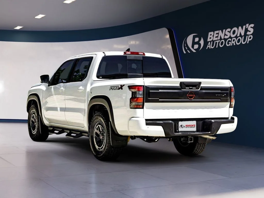 New 2026 White Nissan PRO-X image 5