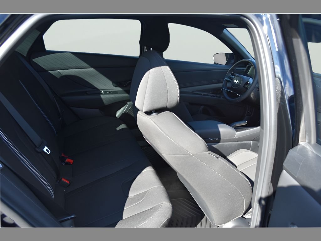 2026 Hyundai Elantra SEL Sport - Photo 14