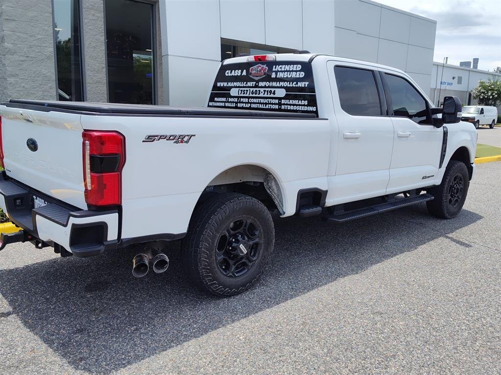 Used 2023 Oxford White Ford XLT image 3