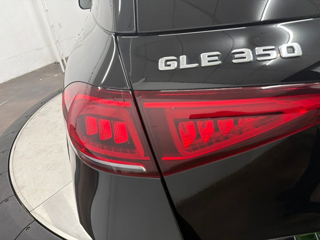 Certified Used 2022 Black Mercedes-Benz GLE 350 image 11