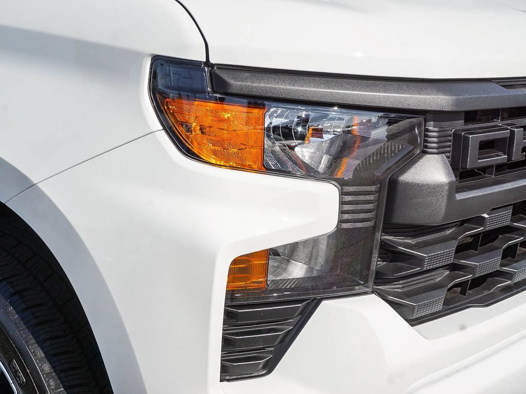 New 2026 Summit White Chevrolet Custom image 10