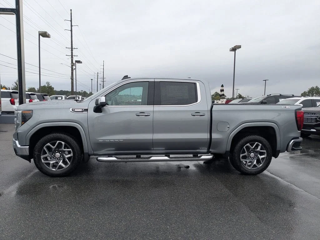 2026 GMC Sierra 1500 SLE - Photo 7