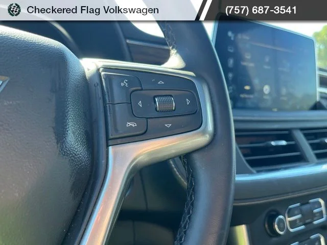 Used 2023 Iridescent Pearl Tricoat Chevrolet Premier image 27