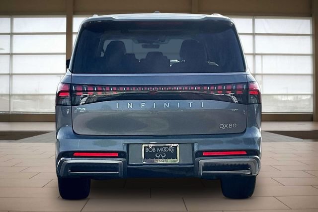 Used 2026 Silver INFINITI LUXE image 4