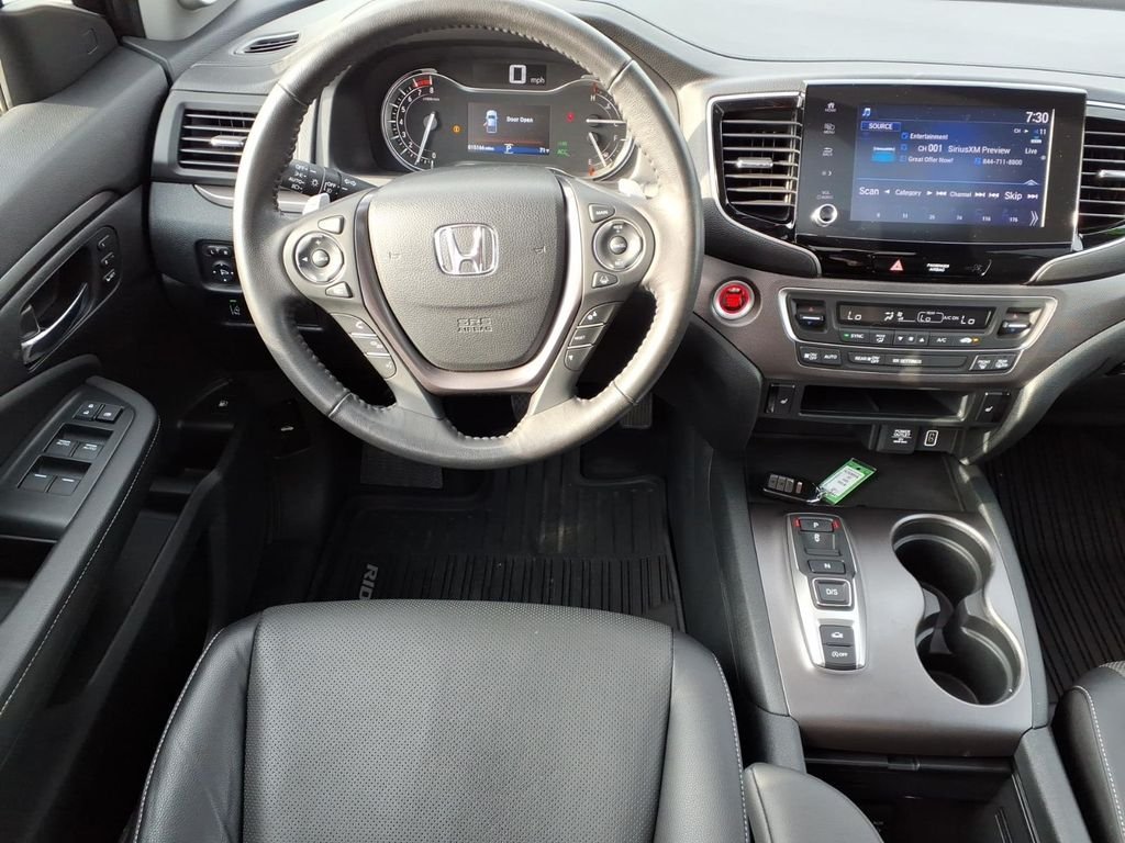 Used 2023 Crystal Black Pearl Honda RTL image 3