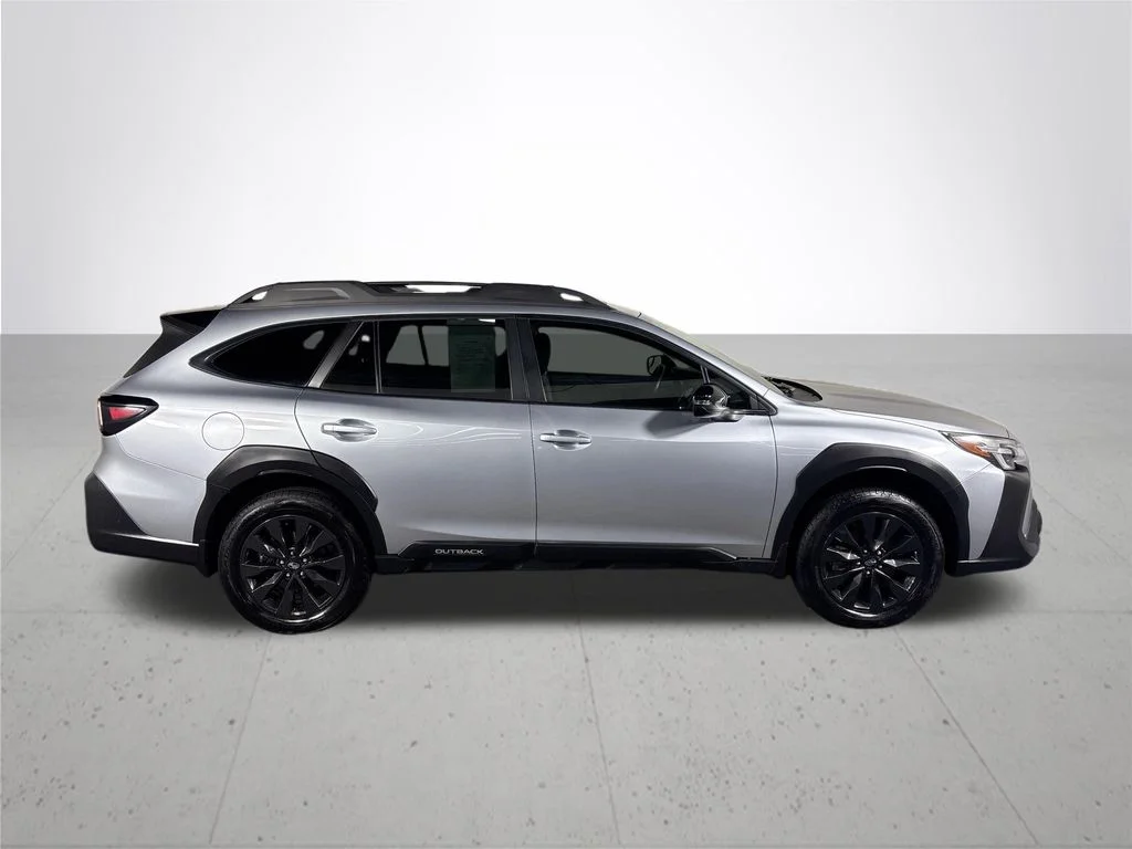 Used 2023 Silver Subaru Onyx Edition XT image 5