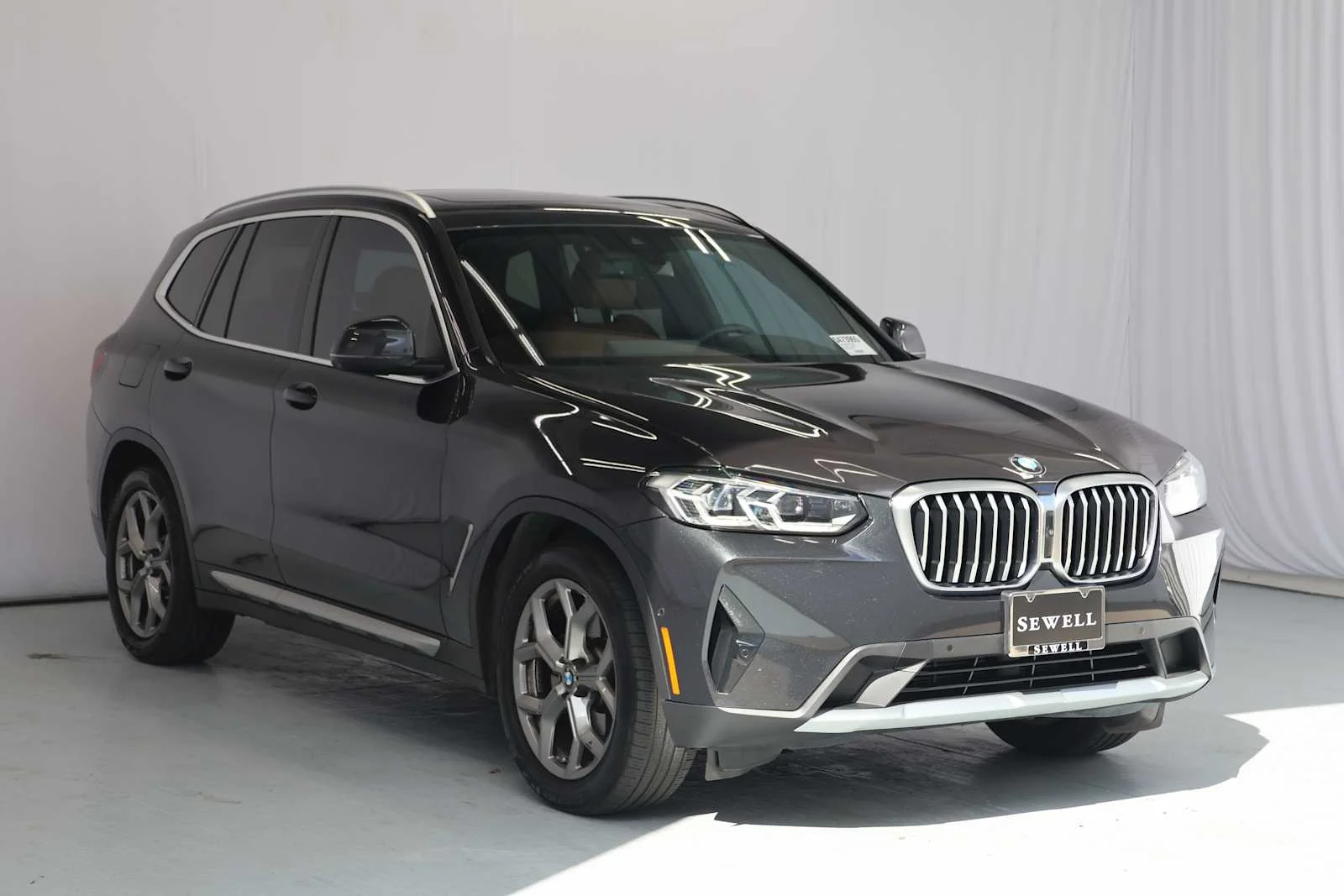 Certified Used 2024 Dark Graphite Metallic BMW sDrive30i image 4