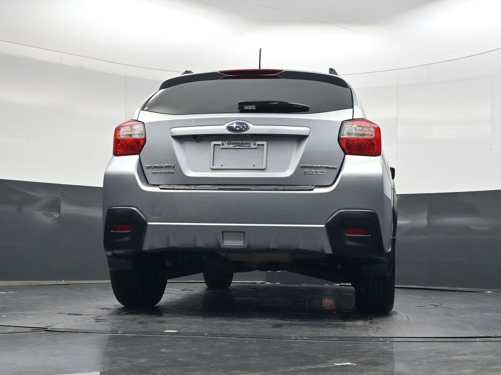 Used 2017 Ice Silver Metallic Subaru Premium image 31