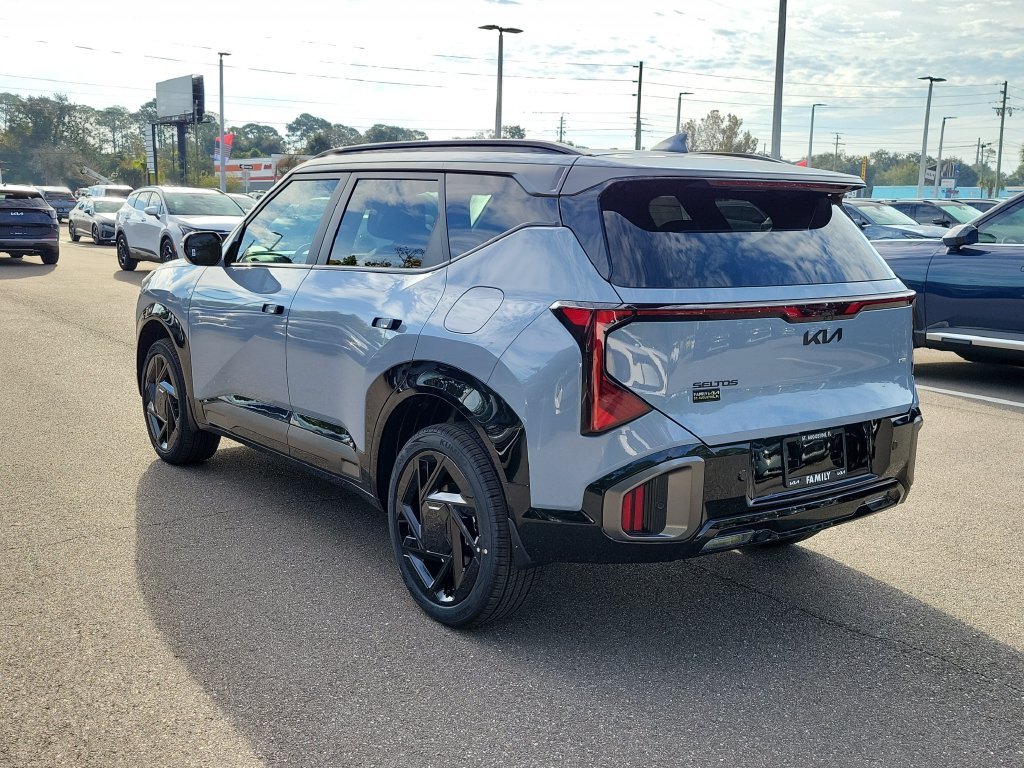 New 2027 Pale Gray Kia X-Line SX image 4