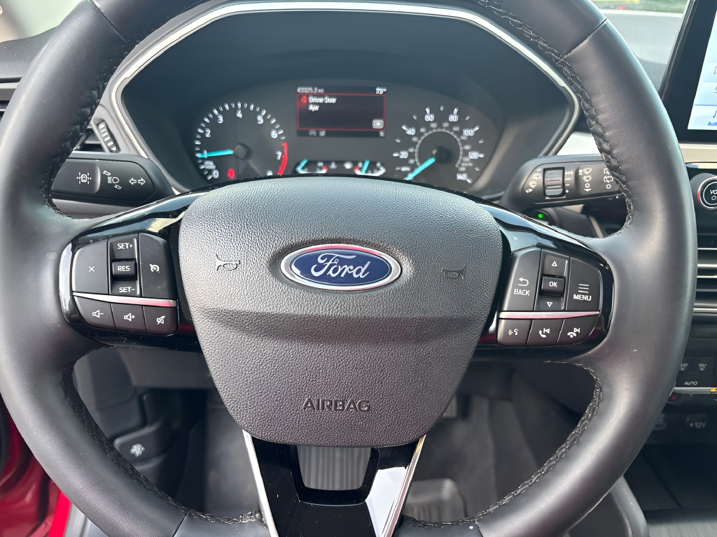 Certified Used 2022 Red Ford SE image 13