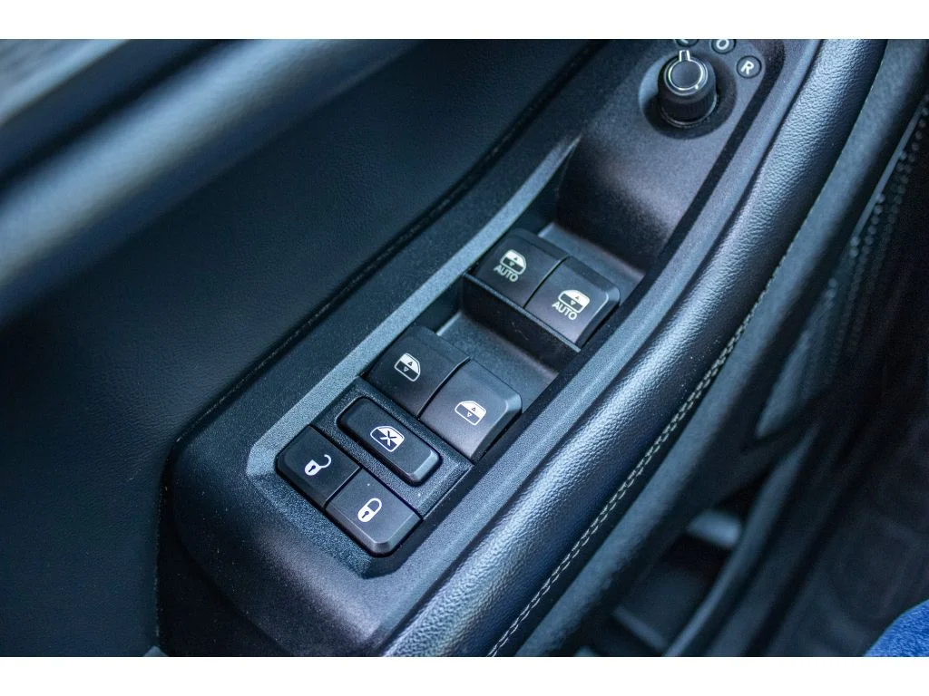 Used 2023 Baltic Gray Metallic Clearcoat Jeep Altitude image 37