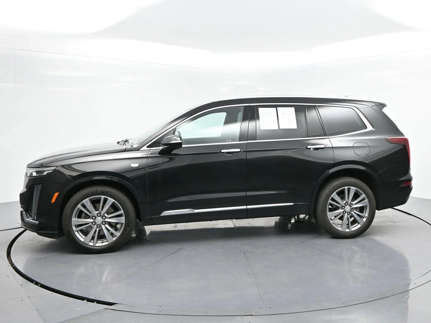 Used 2024 Stellar Black Metallic Cadillac Premium Luxury image 4