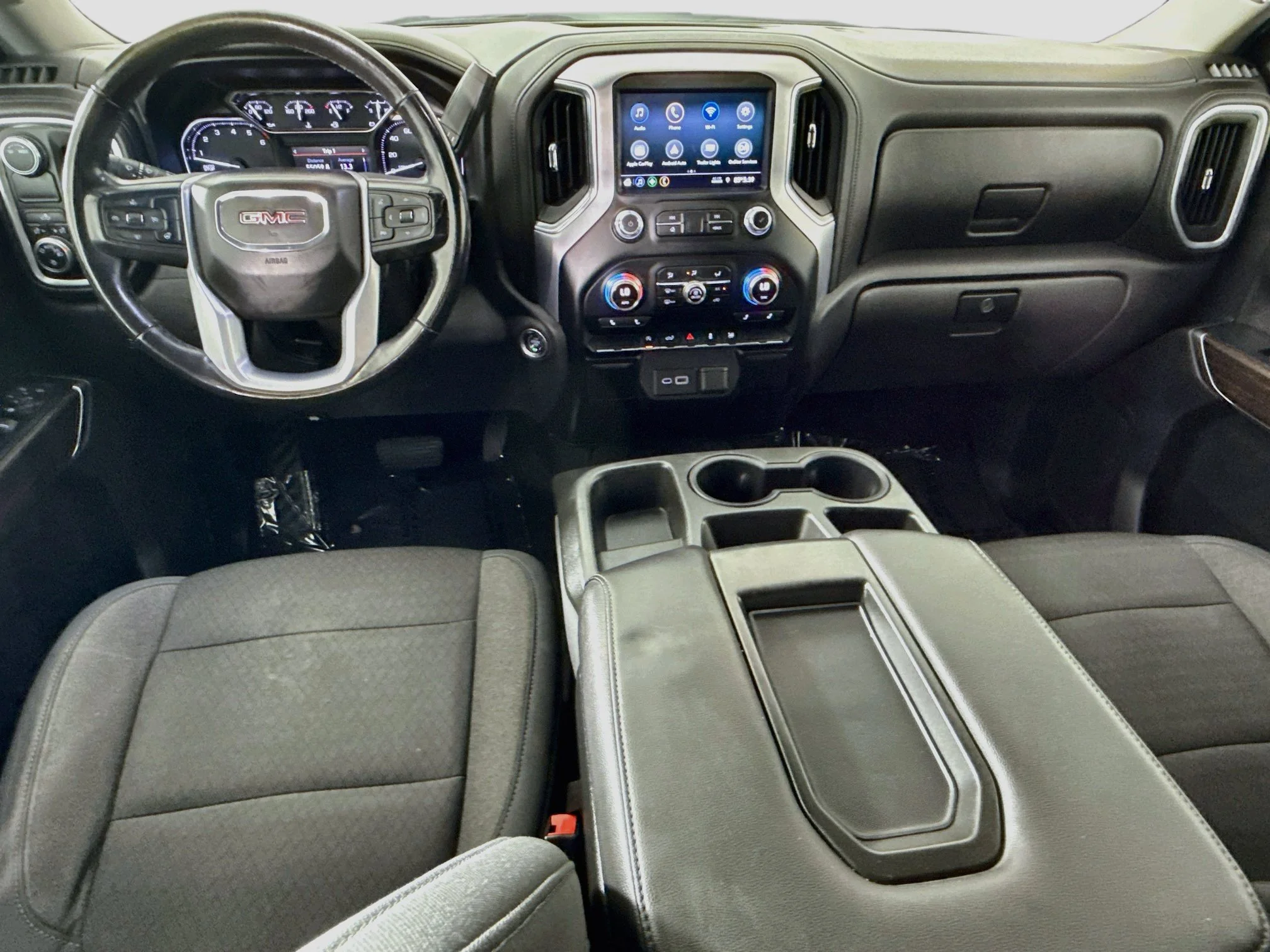 Used 2020 SUMMIT WHITE GMC SLE image 25