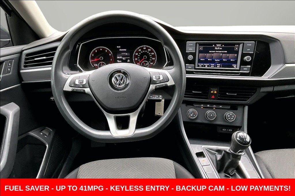 Used 2021 Gray Volkswagen 1.4T S image 8