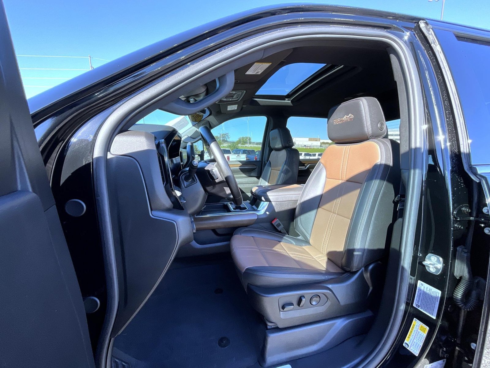Used 2024 Black Chevrolet High Country image 10