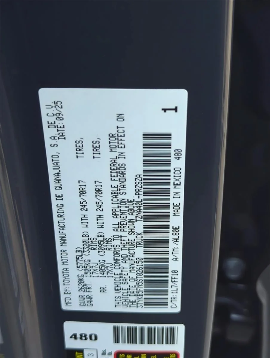 Used 2025 Underground Toyota SR5 image 28