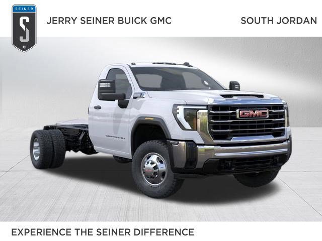 2026 GMC Sierra 4WD Regular Cab Chassis LWB Pro's photo