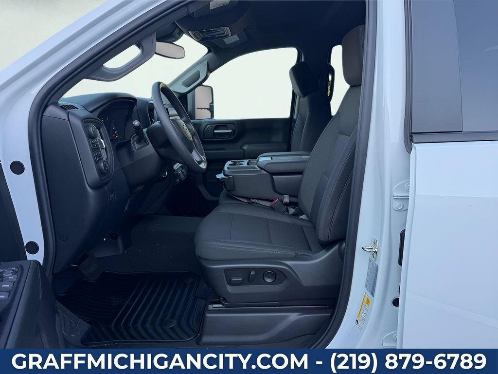 2026 Chevrolet Silverado 2500 HD Custom - Photo 11
