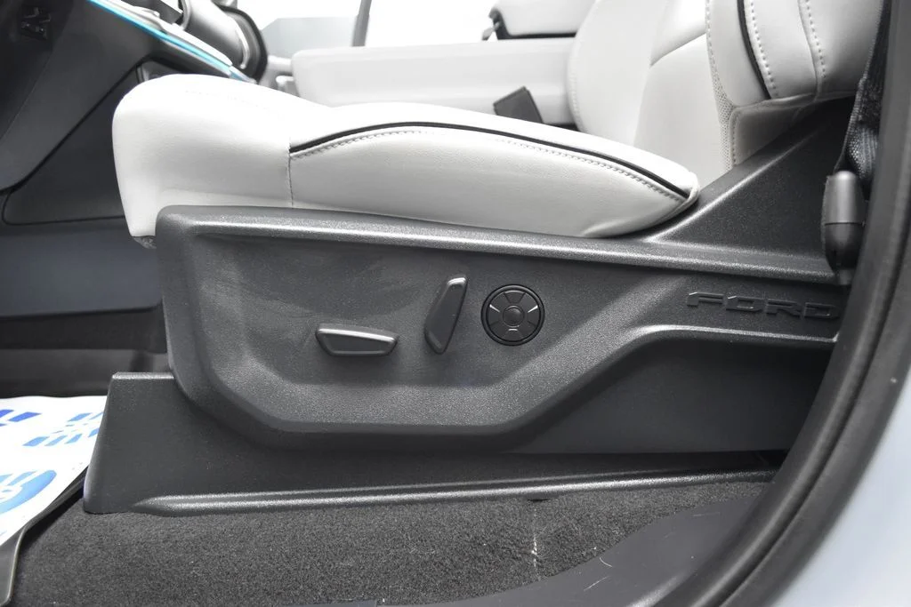 Certified Used 2025 Gray Ford Platinum image 14
