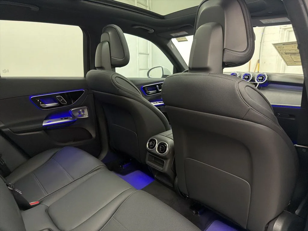 Used 2026 White Mercedes-Benz GLC 300 image 24