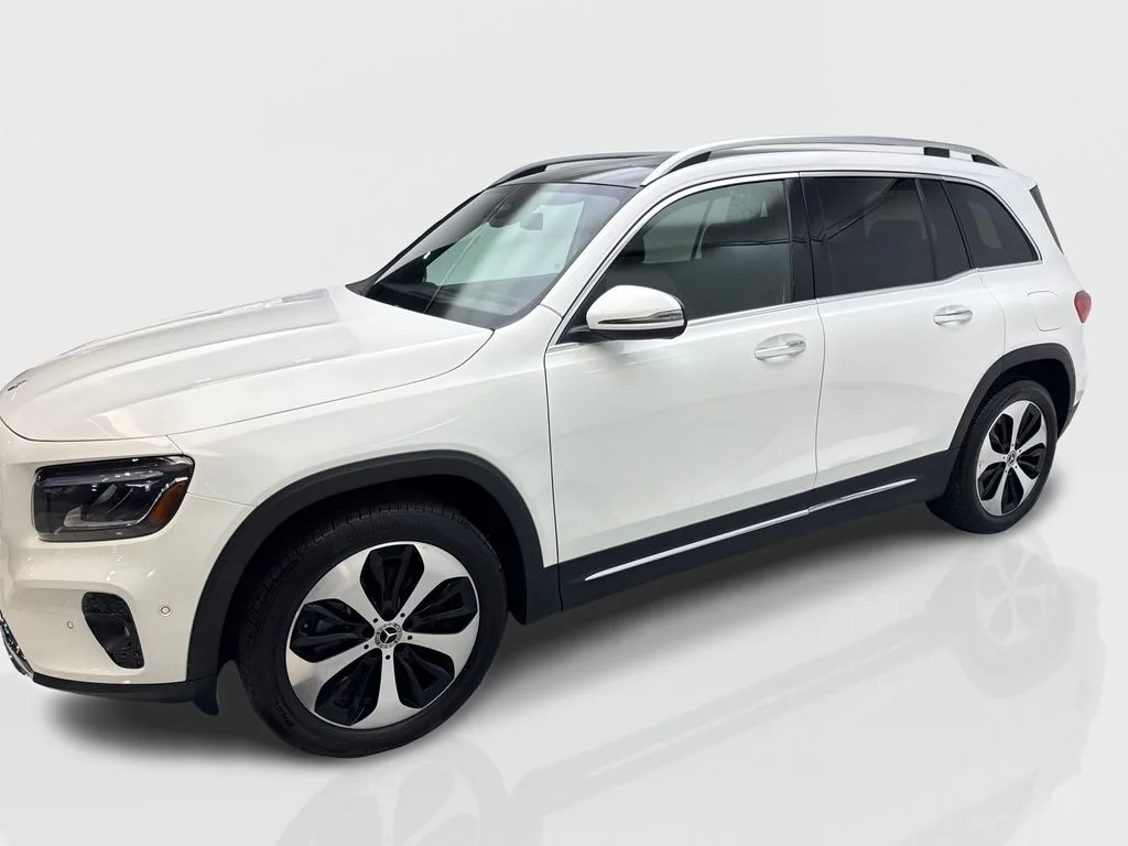 Used 2024 White Mercedes-Benz GLB 250 image 11