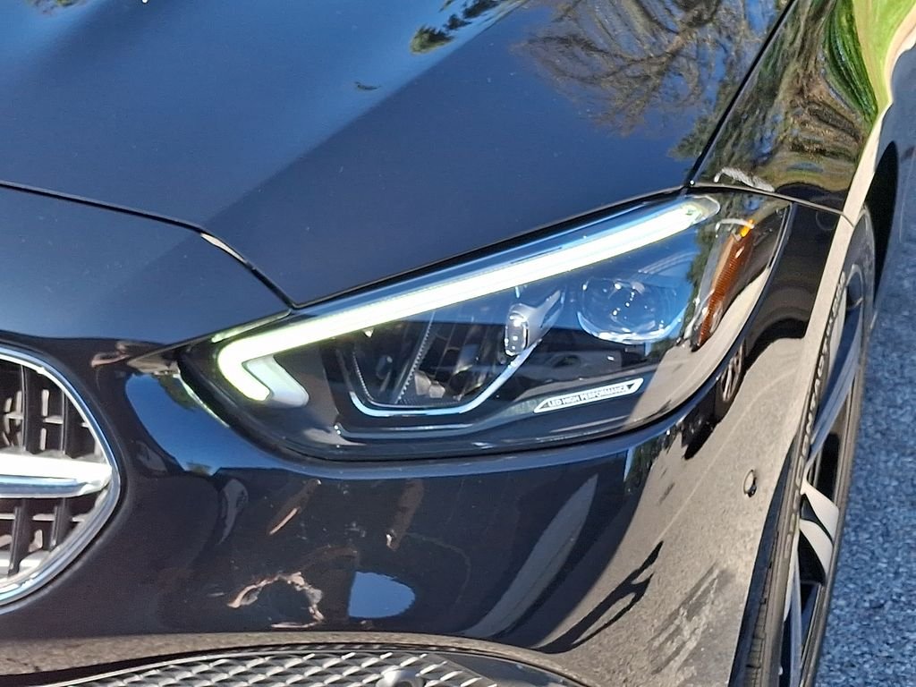 2025 Mercedes-Benz C-Class Sedan C 300 - Photo 9