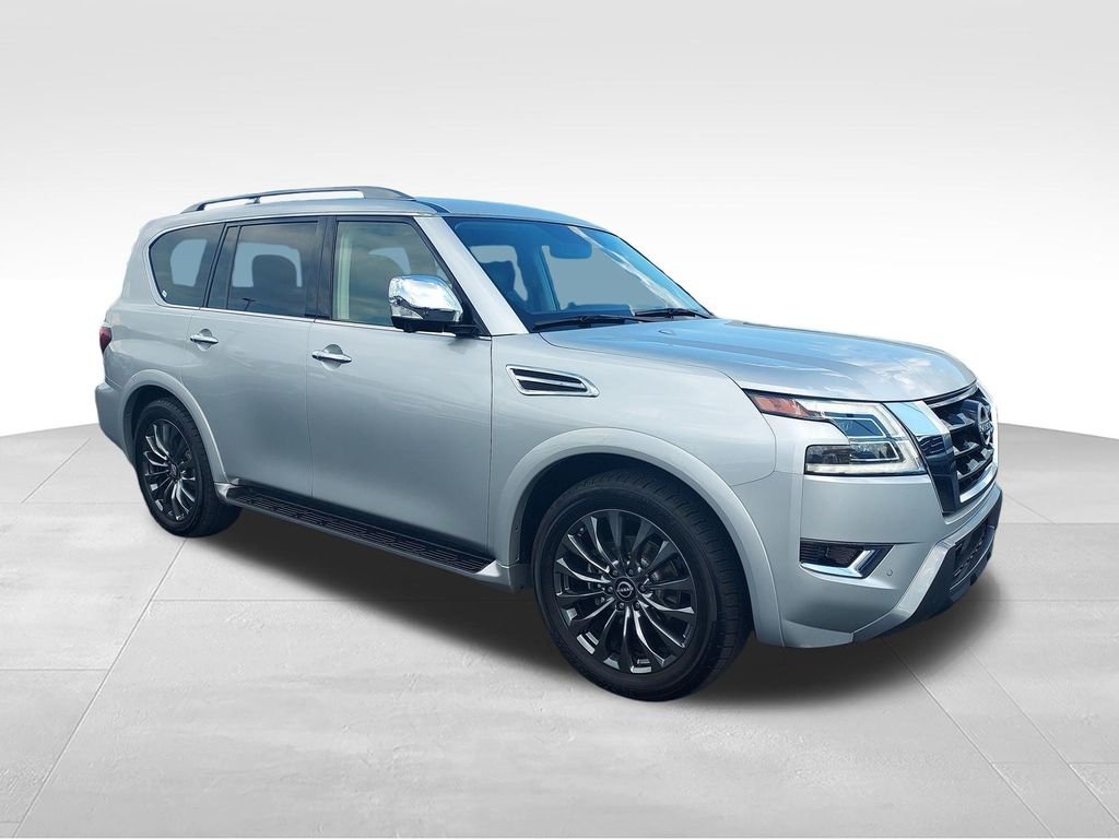 Used 2023 Silver Nissan Platinum image 7