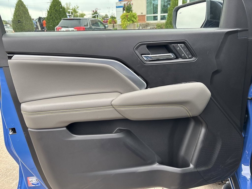 2026 Chevrolet Colorado ZR2 - Photo 25