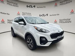 Used 2020 White Kia LX image 10