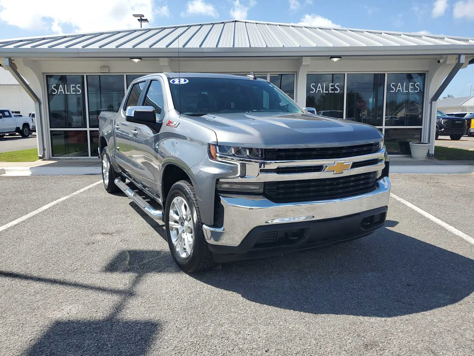 Used 2022 Satin Steel Metallic Chevrolet LT image 8