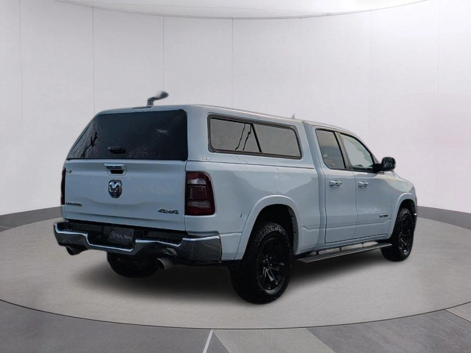 Used 2020 Bright White Clearcoat Ram Laramie image 6