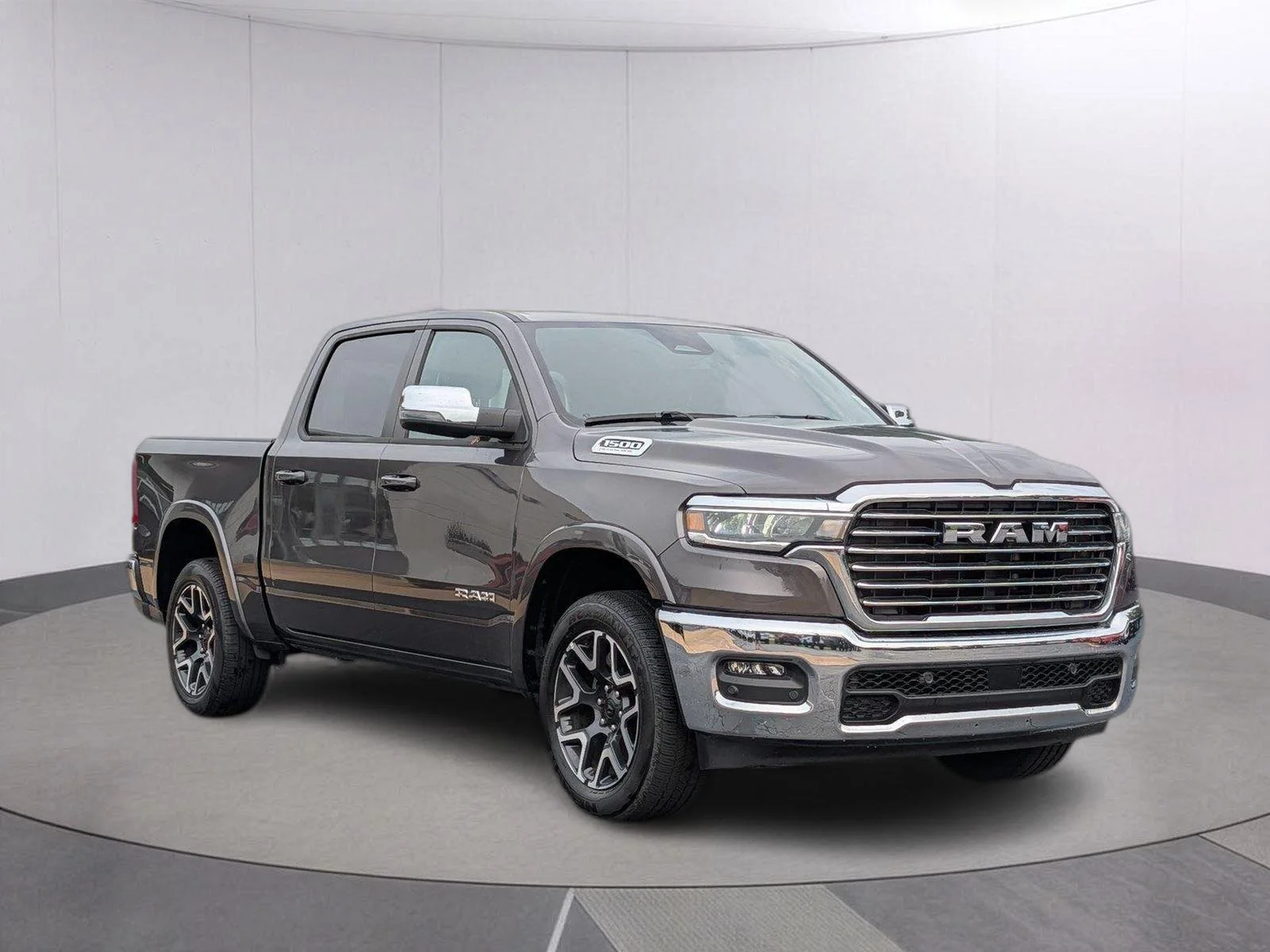 Used 2026 Granite Crystal Metallic Clearcoat Ram Laramie image 8