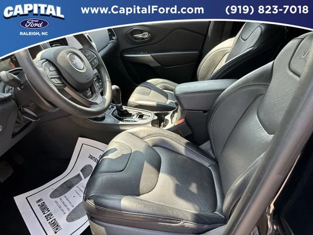 Used 2022 Black Jeep Limited image 19
