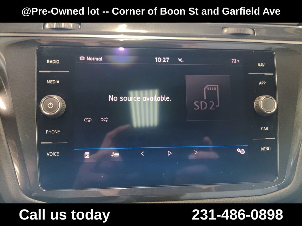 Used 2018  Volkswagen 2.0T SEL image 23