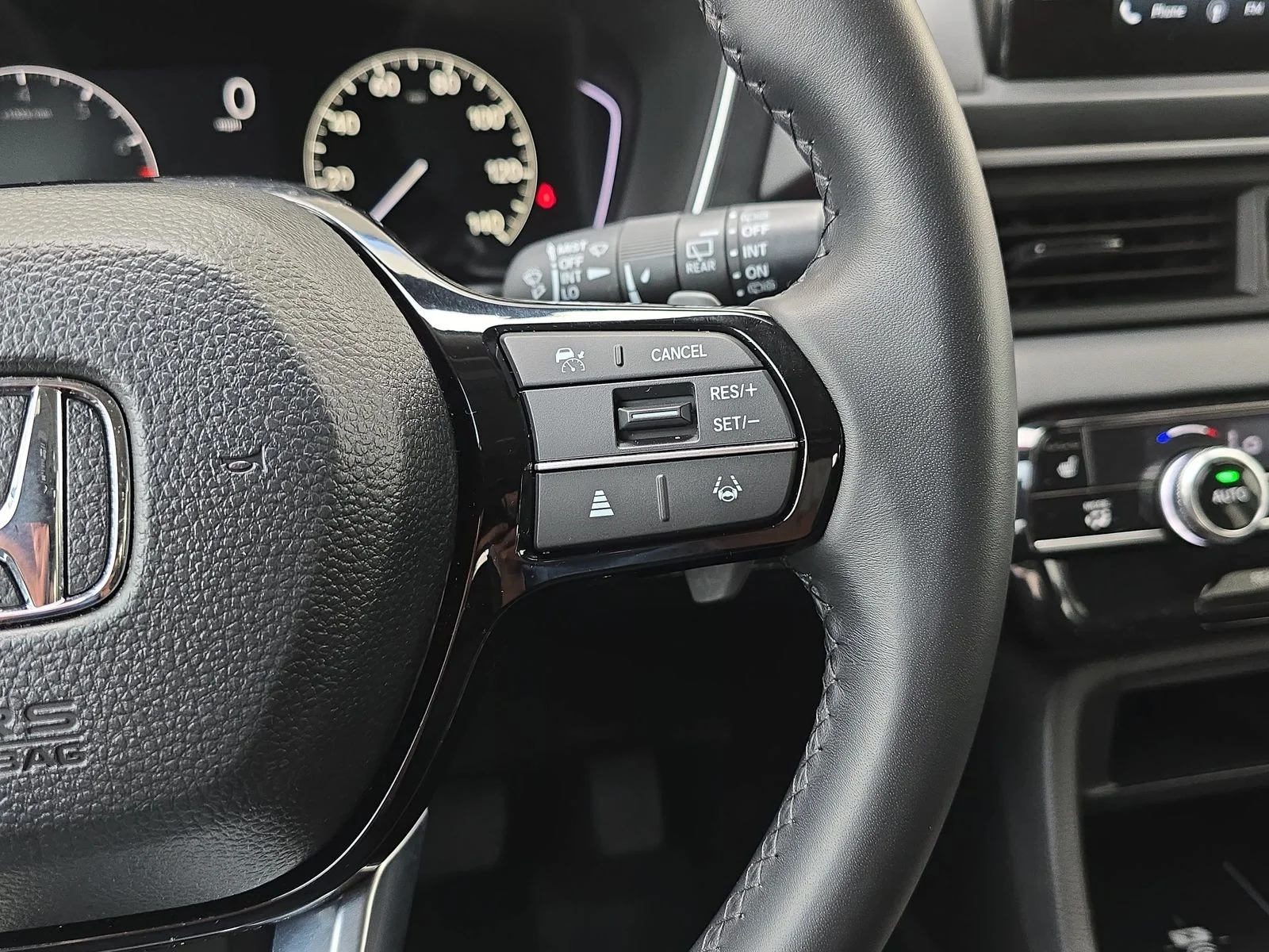 2024 Honda Pilot EX-L - Photo 21