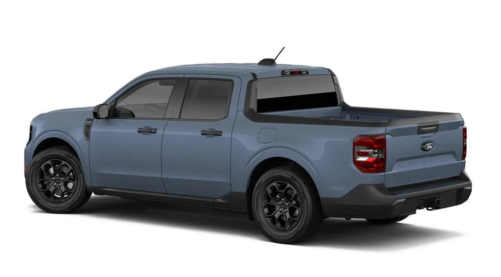 New 2026 Azure Gray Metallic Tri-Coat Ford XLT image 2